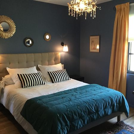 Bed and Breakfast Les Epis Du Vent Adilly Esterno foto