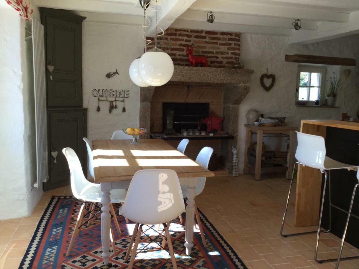 Bed and Breakfast Les Epis Du Vent Adilly Esterno foto